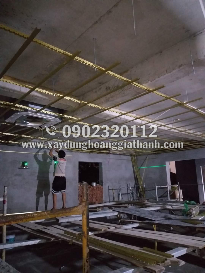 Thi công tấm ốp giả gỗ Quận 1