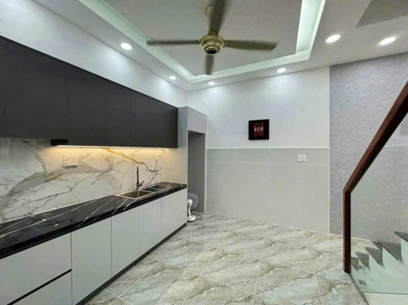 Thợ thi công trần vách thạch cao